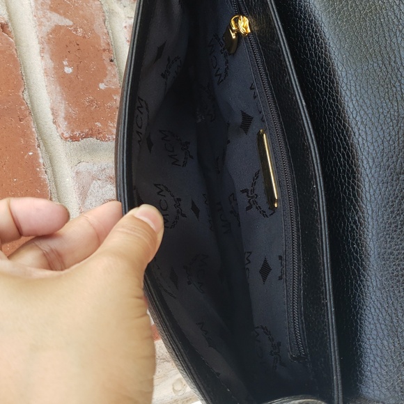 Vintage Y2K MCM Womens Black Leather Crossbody Bag Designer Classic Germany - Picture 9 of 17